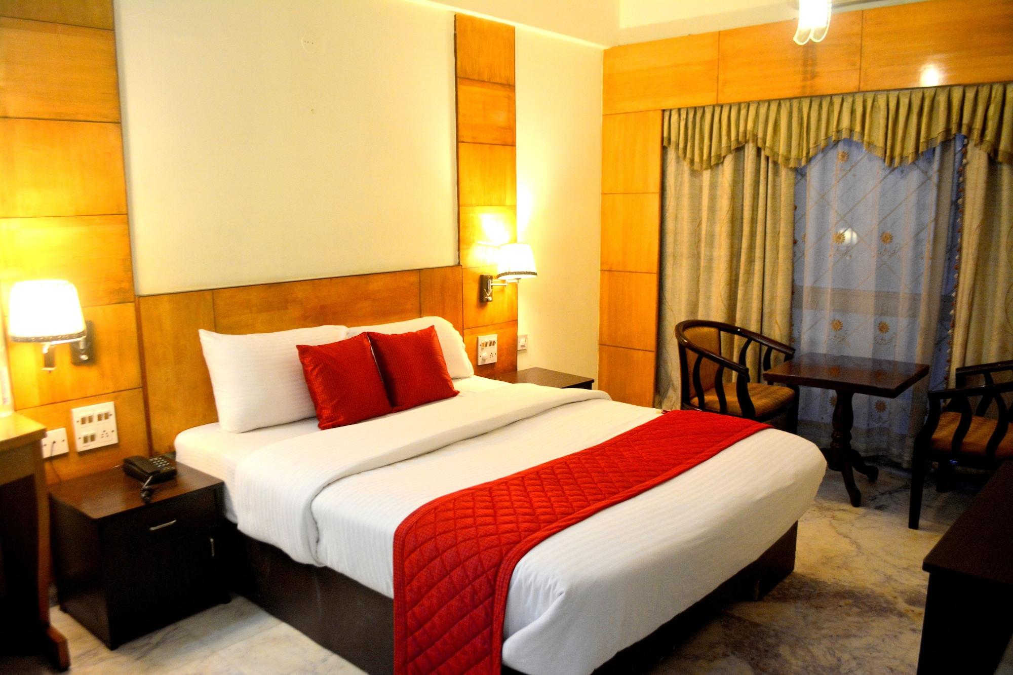 Hotel City Centaur Bangalore Esterno foto