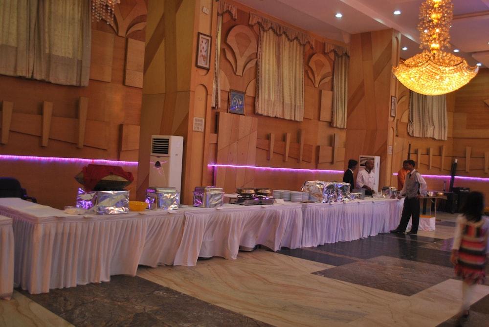 Hotel City Centaur Bangalore Esterno foto