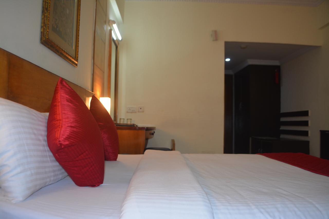 Hotel City Centaur Bangalore Esterno foto